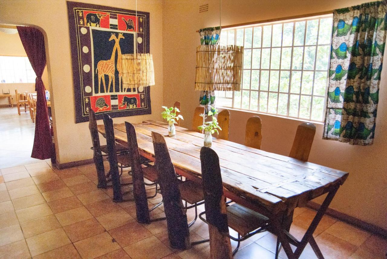 Blend Lodge And Kitchen - Pakachere Zomba Ngoại thất bức ảnh