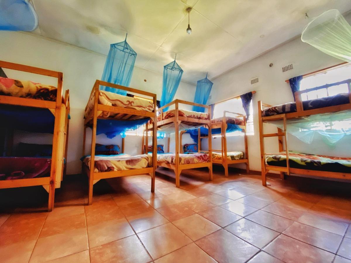 Blend Lodge And Kitchen - Pakachere Zomba Ngoại thất bức ảnh