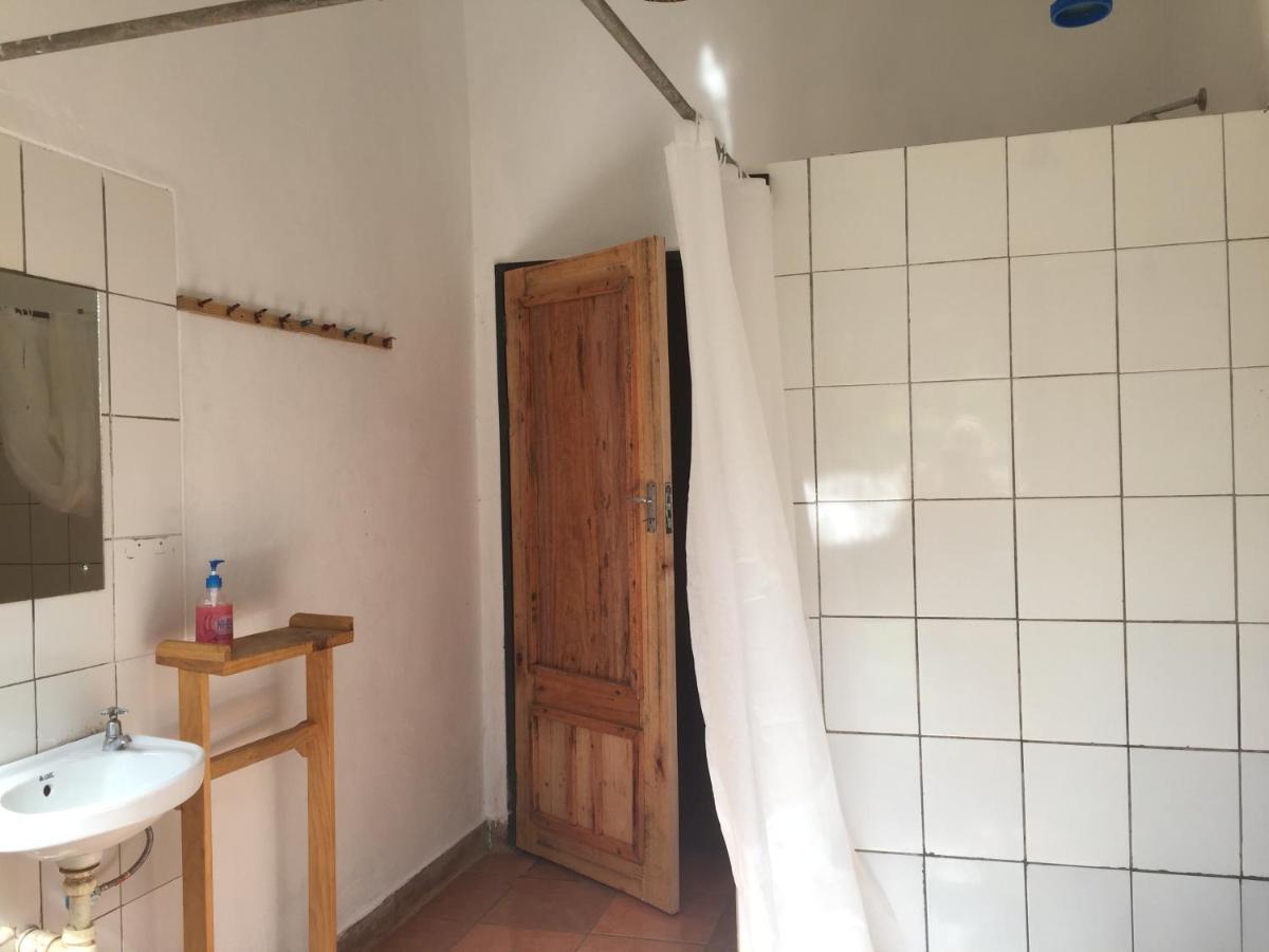 Blend Lodge And Kitchen - Pakachere Zomba Ngoại thất bức ảnh