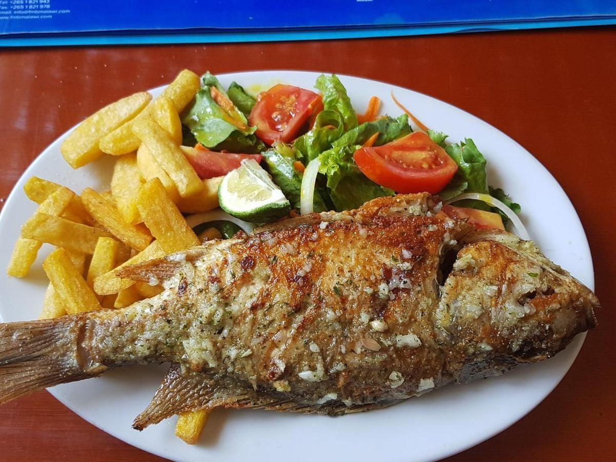 Blend Lodge And Kitchen - Pakachere Zomba Ngoại thất bức ảnh