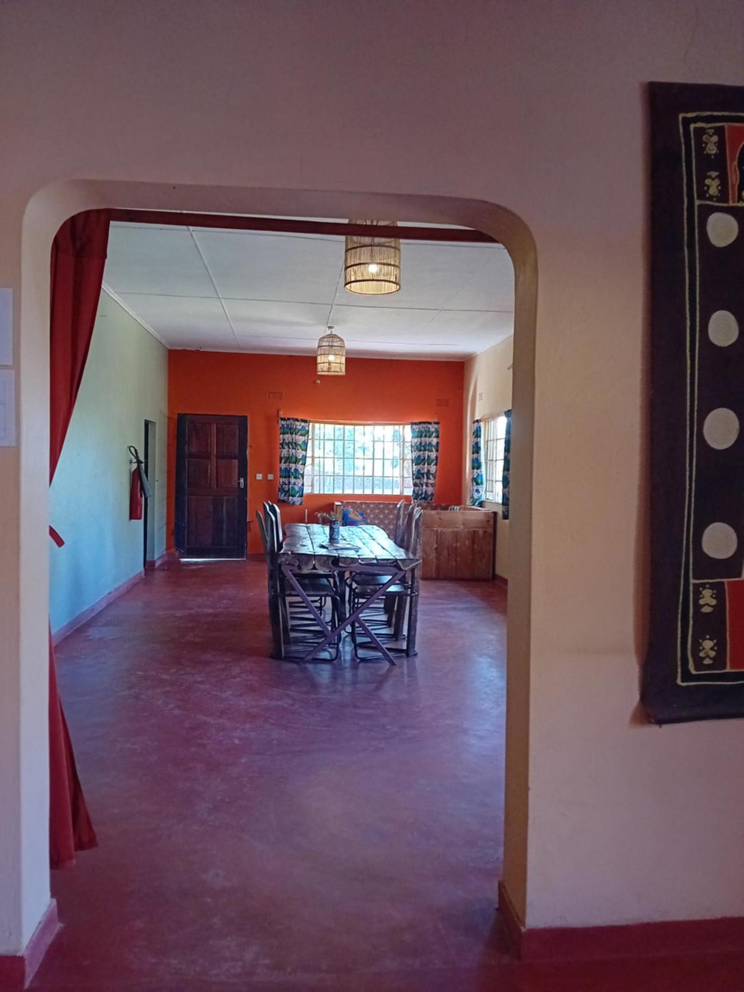 Blend Lodge And Kitchen - Pakachere Zomba Ngoại thất bức ảnh