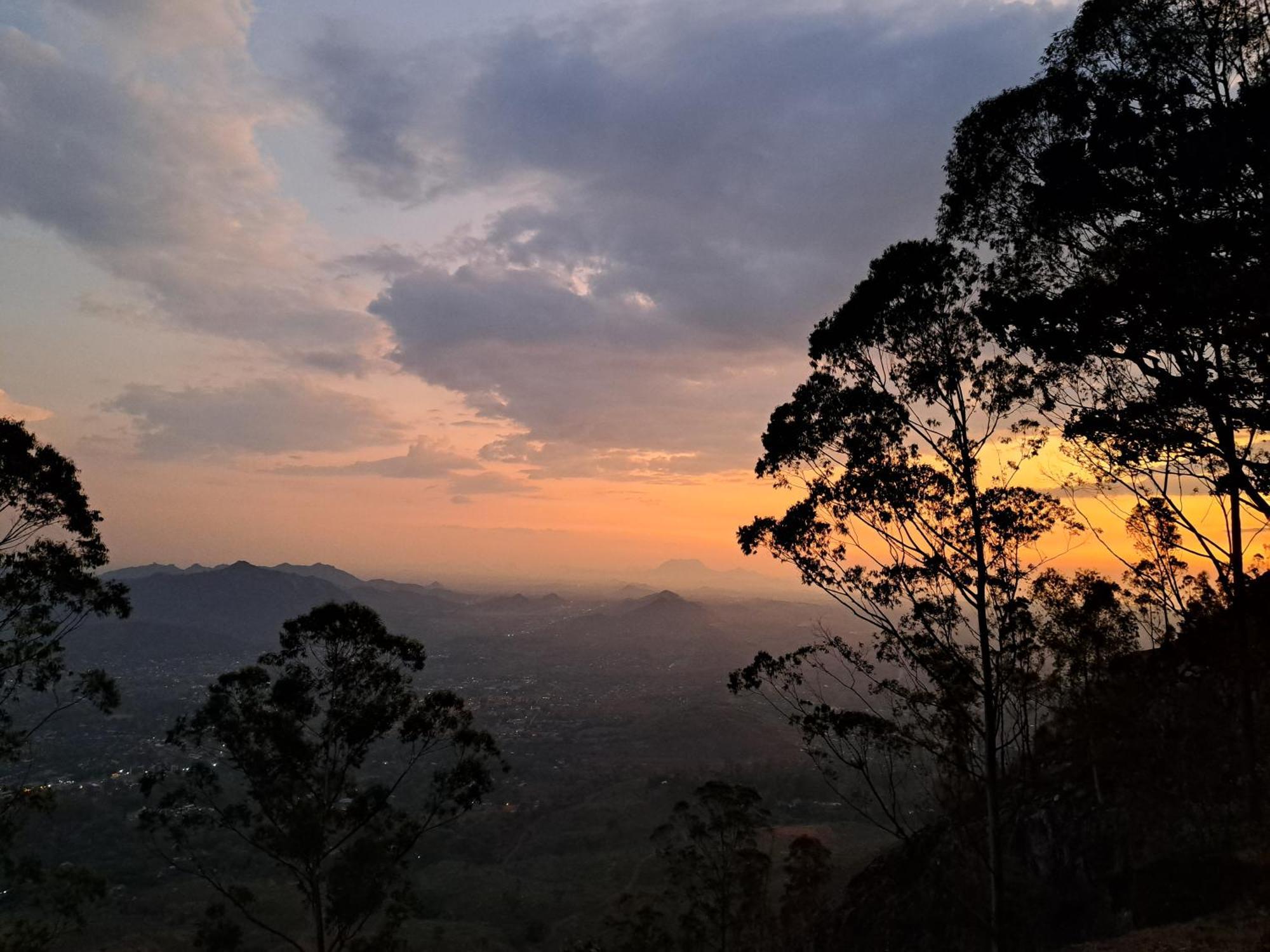 Blend Lodge And Kitchen - Pakachere Zomba Ngoại thất bức ảnh